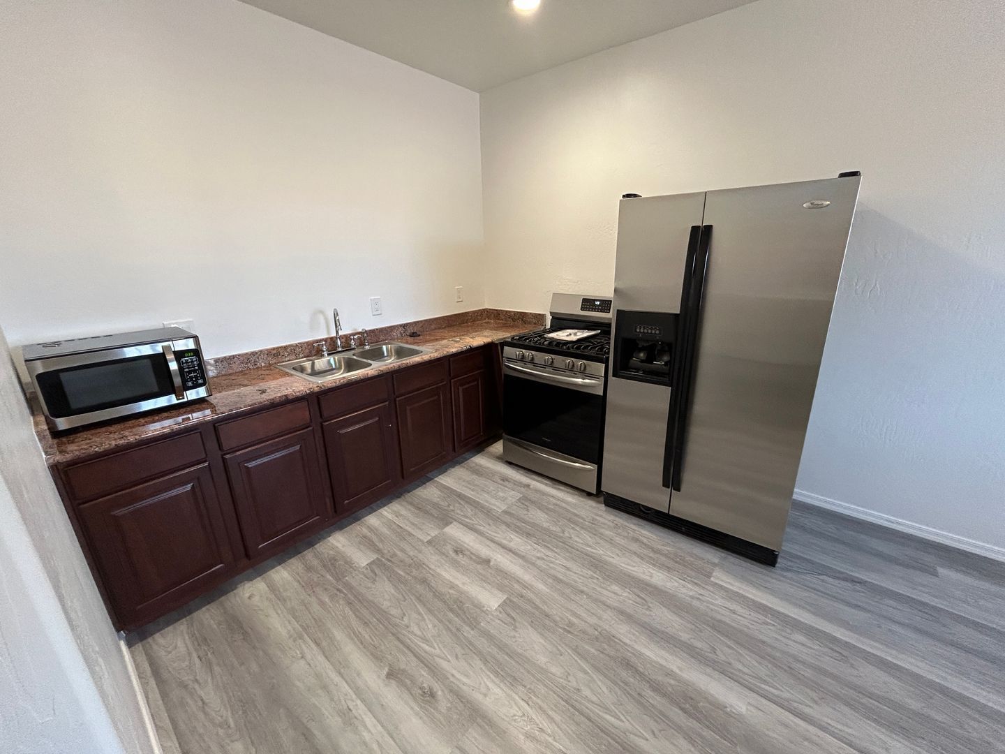 Incredible 6 bedrooms/3.5 bathrooms/ Loft (plus Casita) ready for June 10th Move in! property image