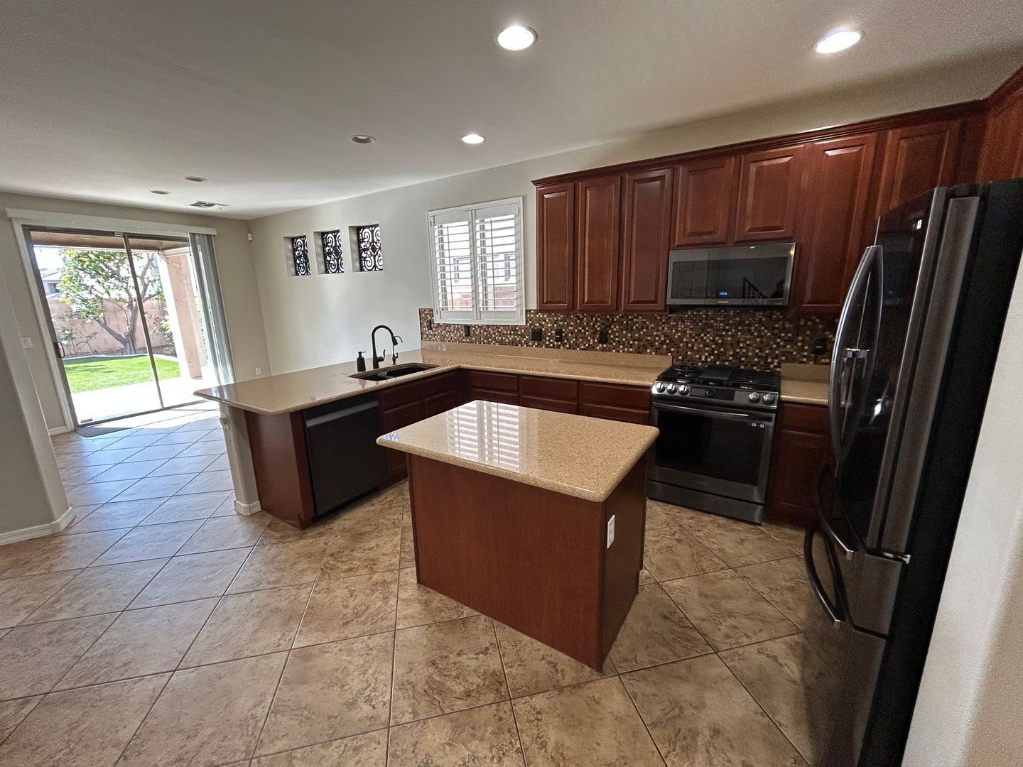 Location Location !!  Beautiful 5 bedroom / 3 bathroom home in Stetson Valley ready for immediate move in !! property image