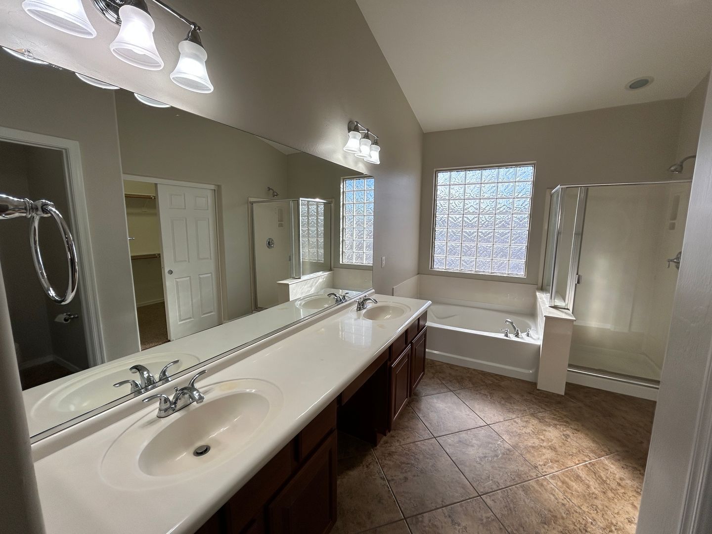 Location Location !!  Beautiful 5 bedroom / 3 bathroom home in Stetson Valley ready for immediate move in !! property image
