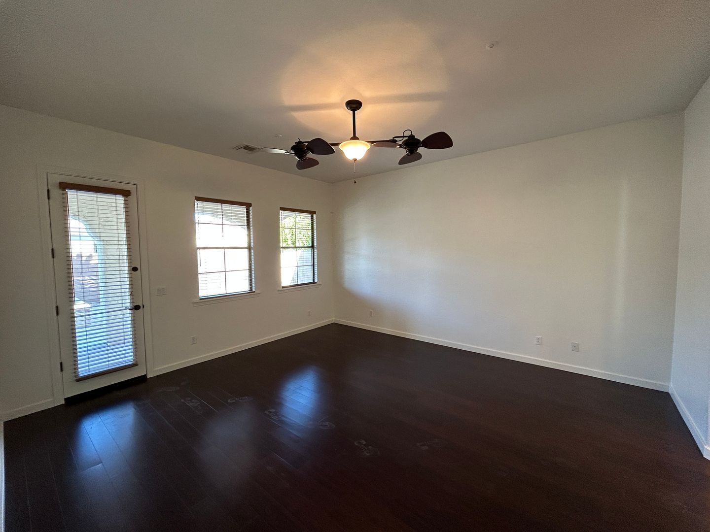 Fantastic Home with pool/spa location in Litchfield Park ready for early June move in! property image
