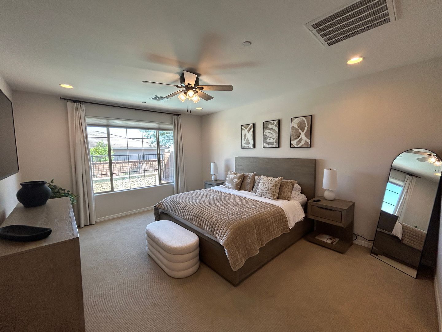 Furnished or Unfurnished Home - 12 Month Minimum Lease (4 bedrooms/3 bathrooms-plus den) WITH POOL in Vistancia is ready for immediate move-in property image