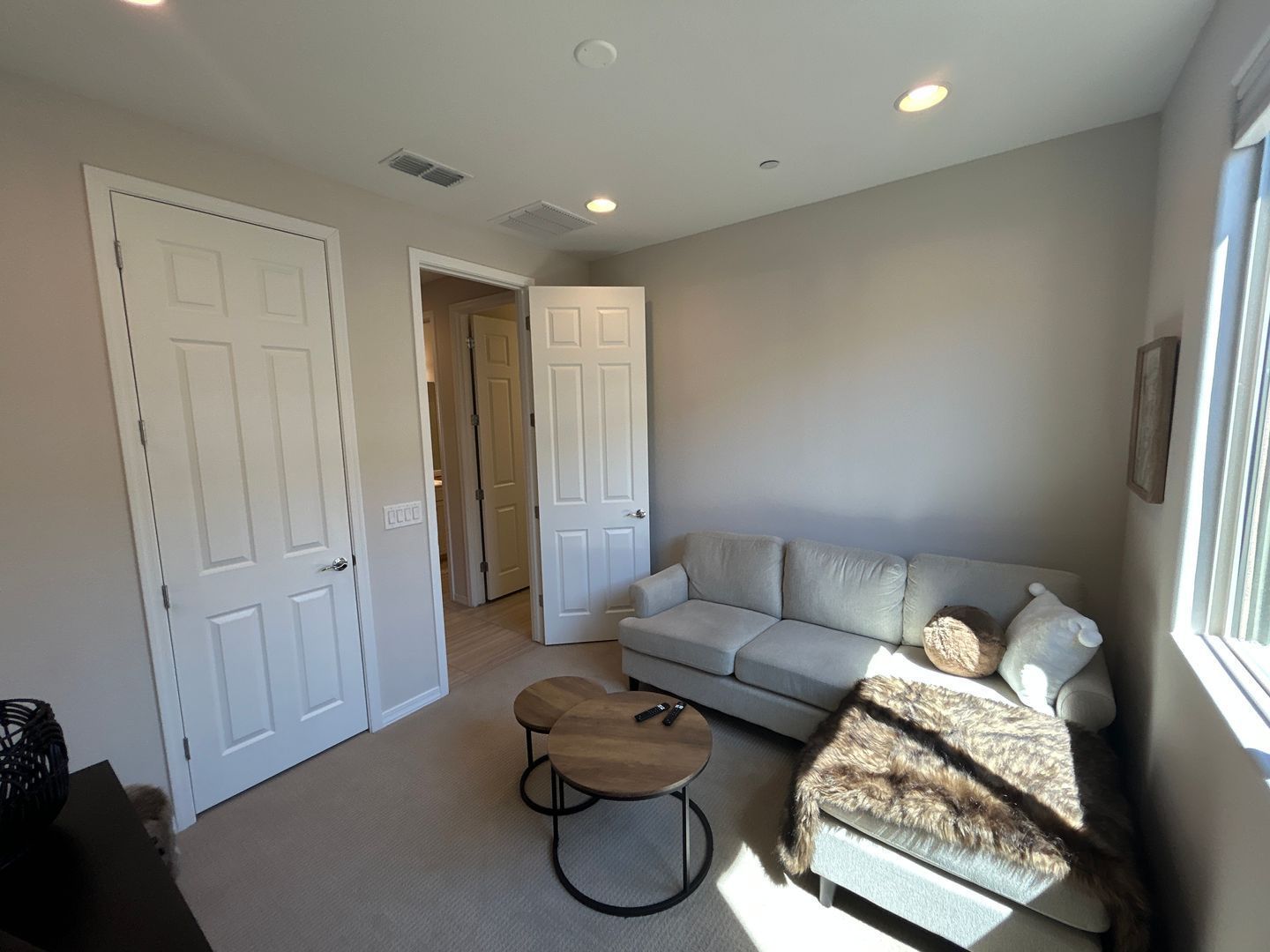 Furnished or Unfurnished Home - 12 Month Minimum Lease (4 bedrooms/3 bathrooms-plus den) WITH POOL in Vistancia is ready for immediate move-in property image