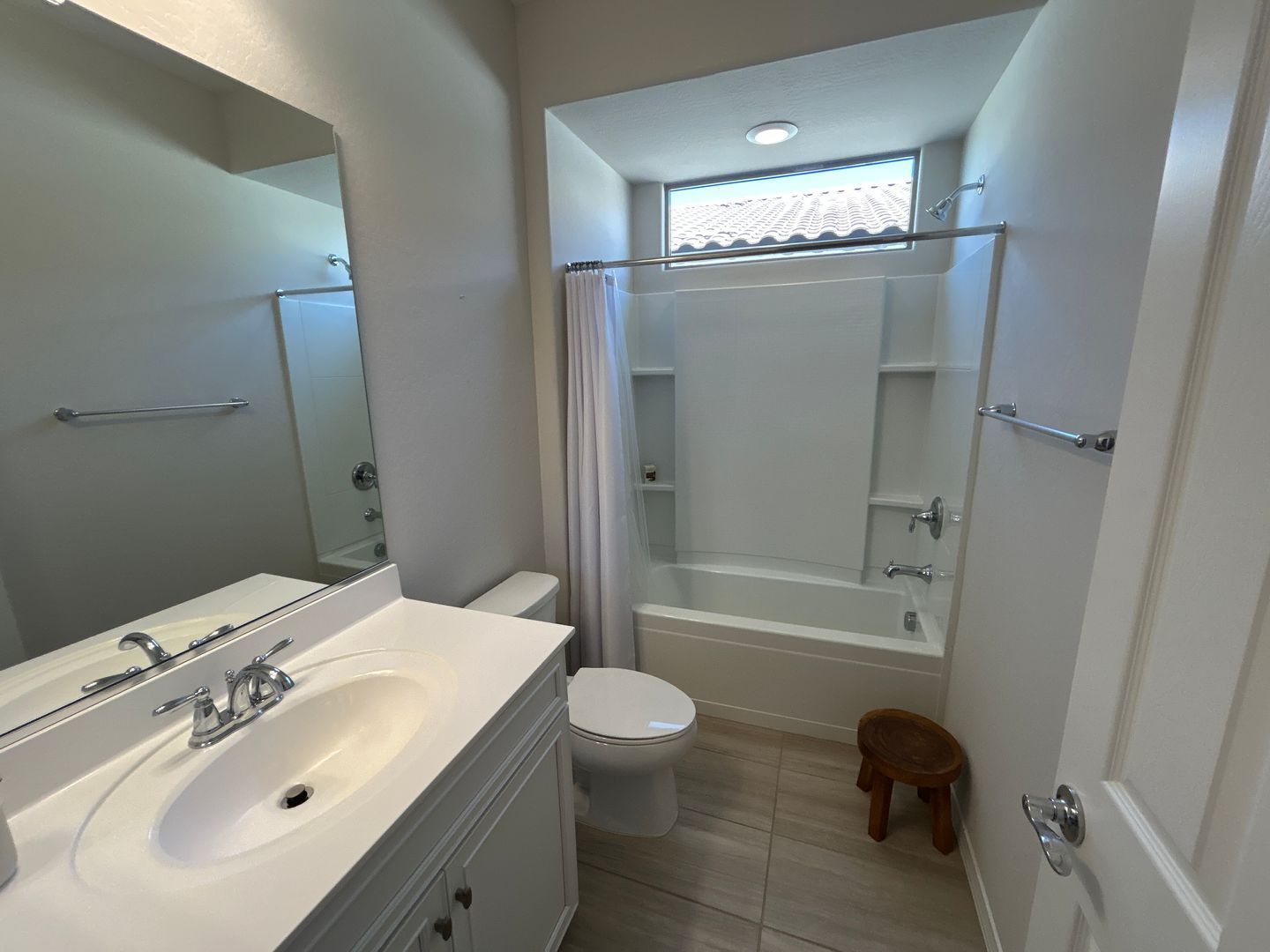 Furnished or Unfurnished Home - 12 Month Minimum Lease (4 bedrooms/3 bathrooms-plus den) WITH POOL in Vistancia is ready for immediate move-in property image