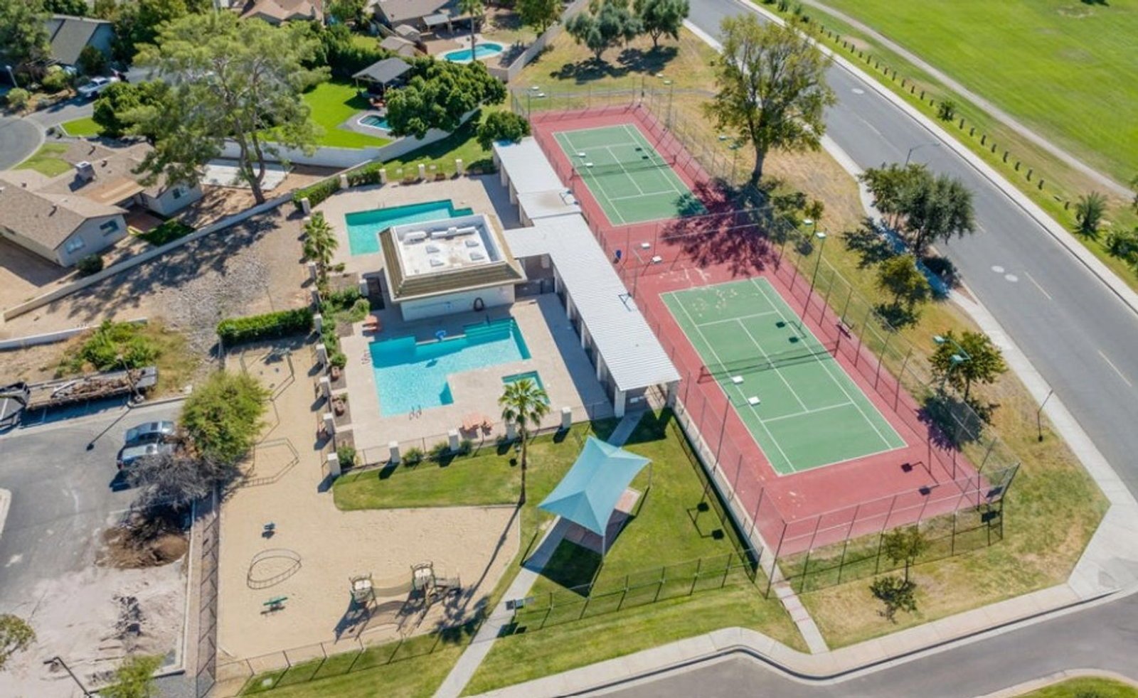 Updated Bellair Townhome with SOLAR (3 bed/2 bath) ready for immediate move-in property image