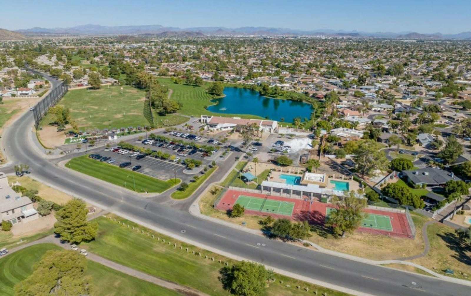 Updated Bellair Townhome with SOLAR (3 bed/2 bath) ready for immediate move-in property image