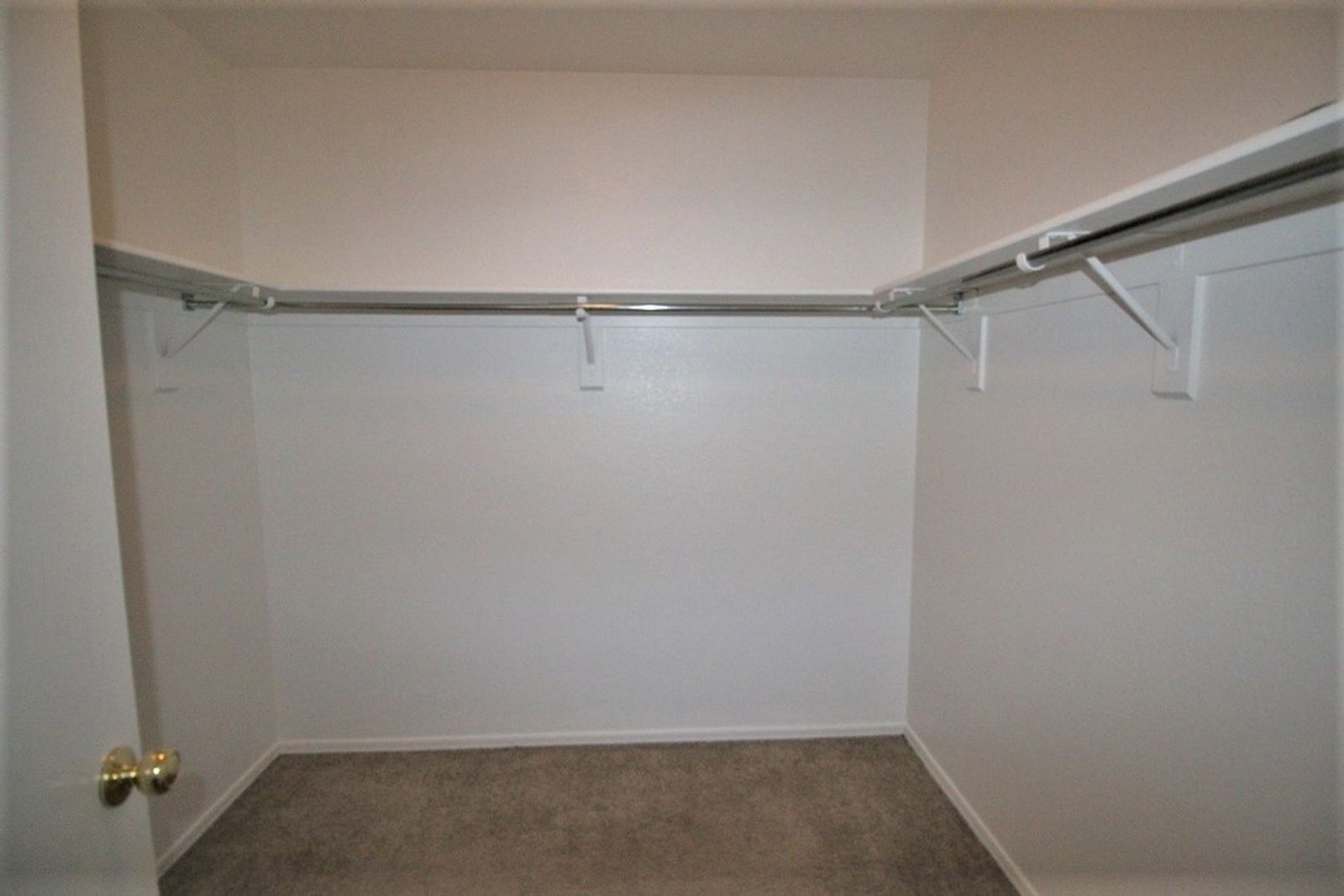 4 bedroom 2 bath home in West Point is available for an early July move in! property image
