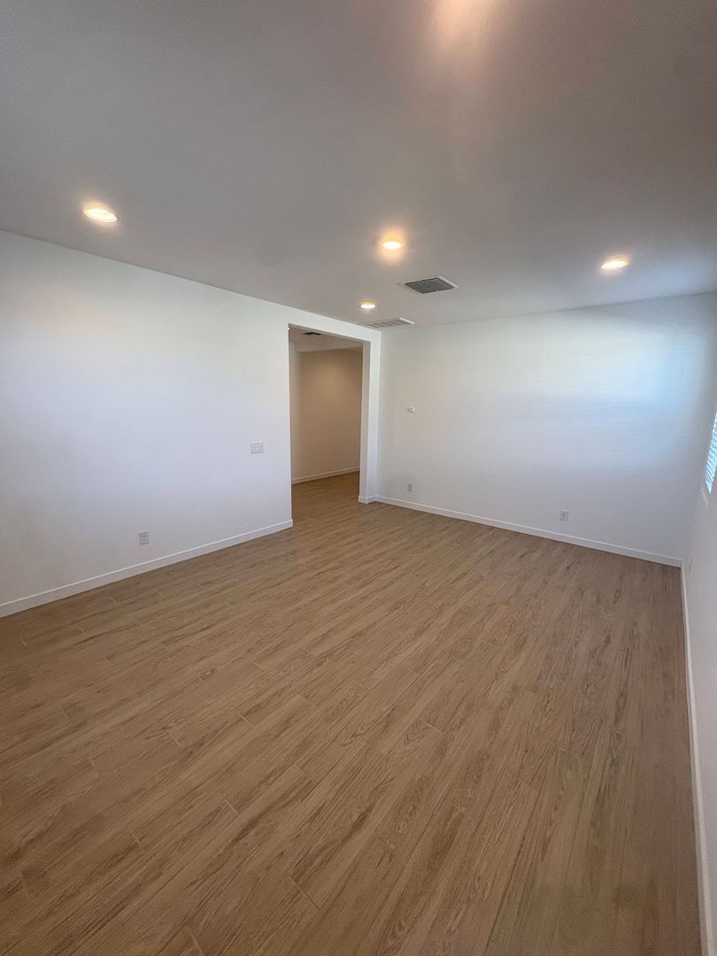 Brand New Litchfield Park Home - 4 Bed /3 bath, ready for immediate move-in! property image
