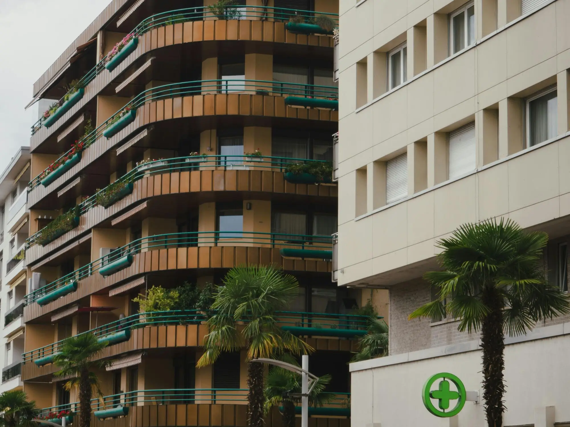 Is Outsourcing Your Tenant Screening Process in Surprise, AZ a Good Idea?